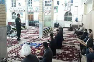تنها راه حل رفع مسائل امروز کشور تبعیت از ولایت است