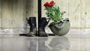عاشقانه های ۱۵ سال زندگی مشترک با جانباز شهید حسن امیری / آرزویم این است در آن دنیا سربلند باشم