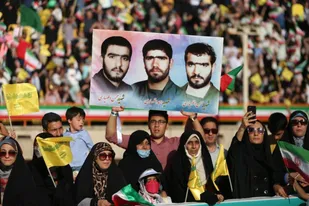 همخوانی ماندگار سرود &laquo;سلام فرمانده&raquo; از نسل اول انقلاب تا دهه نودی های قزوینی