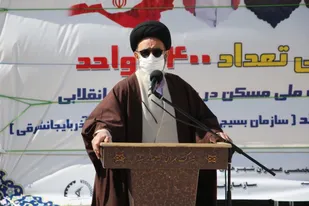 سپاه در کارهای خیر مردمی پیشقدم است/ ساخت ۱۴۰۰ واحد مسکن نهضت ملی در شهر سهند توسط بسیج سازندگی