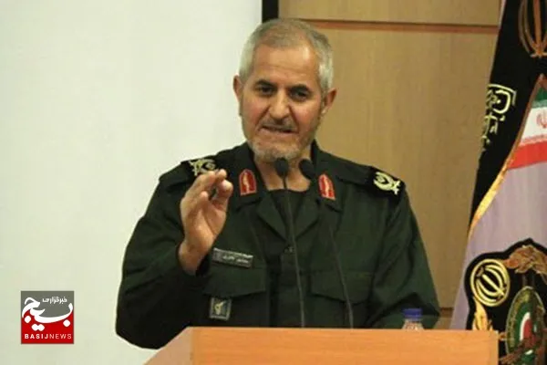 سربازان در جنگ تحمیلی در اوج عزت و افتخار شهید شدند/مملکت مدیون سرباز است