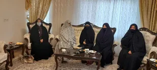 تجلیل خواهران بسیجی از نخبگان علمی، ایثارگر و&zwnj;مروج فرزندآوری در شاهرود