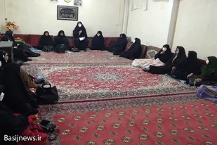 ختم یک جزء قرآن کریم به نیت سلامتی کادر درمان در پایگاه حضرت معصومه(س) بهار
