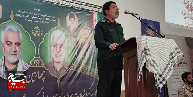 دشمن از عاشقان و ارادتمندان شهید سلیمانی هراس دارد/ملت ایران، خادم را از خائن تشخیص می دهند