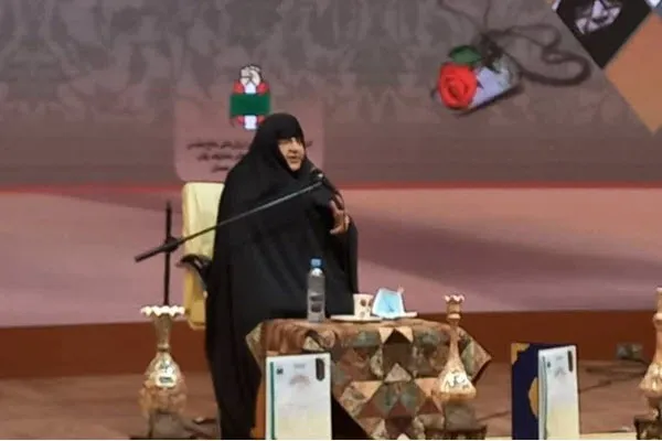 نقش زنان در دوران دفاع مقدس شاخص و برجسته بود/ زن ایرانی در دوران دفاع مقدس ظهور و بروز پیدا کرد