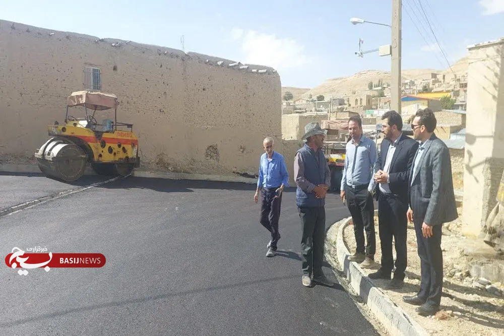 بهسازی معابر روستای «پیر بادام» کبودراهنگ با اعتبارات مسئولیت اجتماعی