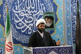 امام جمعه شهرقدس، دولت قبلی را به کوتاهی در واردات واکسن&zwnj;کرونا متهم&zwnj;کرد