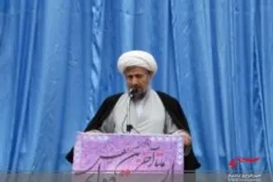 فدا کردن آبرو و جان برای عزت و رفاه ایران اسلامی ارزش زیادی دارد