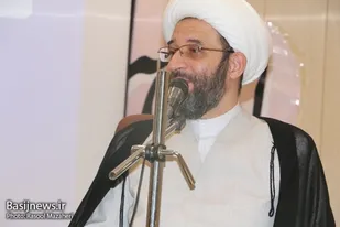 قیامت یوم الفقر و یوم تبلی السرائر است