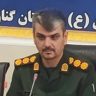 امام خمینی مسیر عزت و بیداری به جهان عرضه نمود