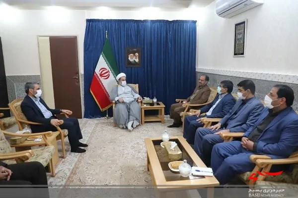 اهمیت نگاه کمک‌رسانی و رفع موانع در نظام بانکی