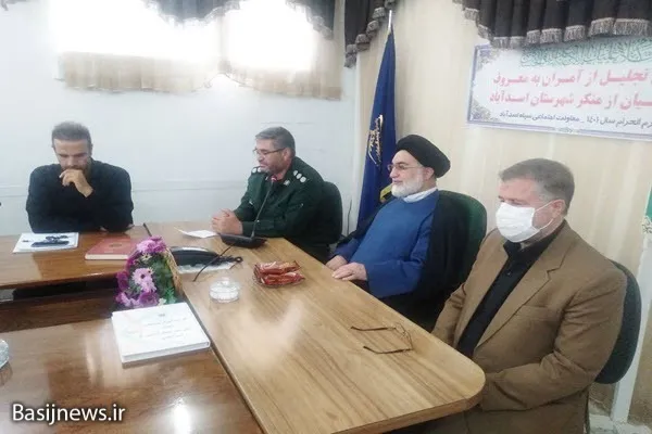 دشمن از حجاب ضربه خورده و برای کمرنگ کردن آن هزینه می‌کند