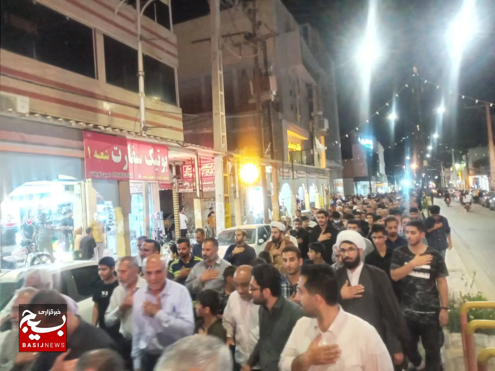 دسته عزا شب شهادت امام جعفر صادق علیه السلام