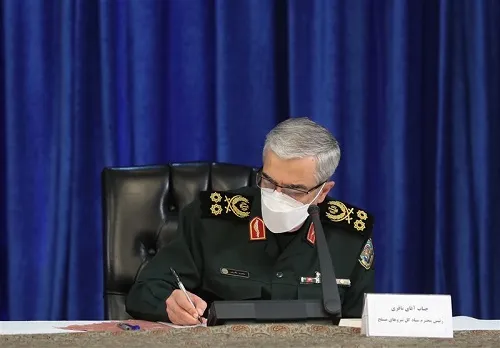 رئیس ستاد کل نیروهای مسلح درگذشت سرلشکر فیروز آبادی را تسلیت گفت