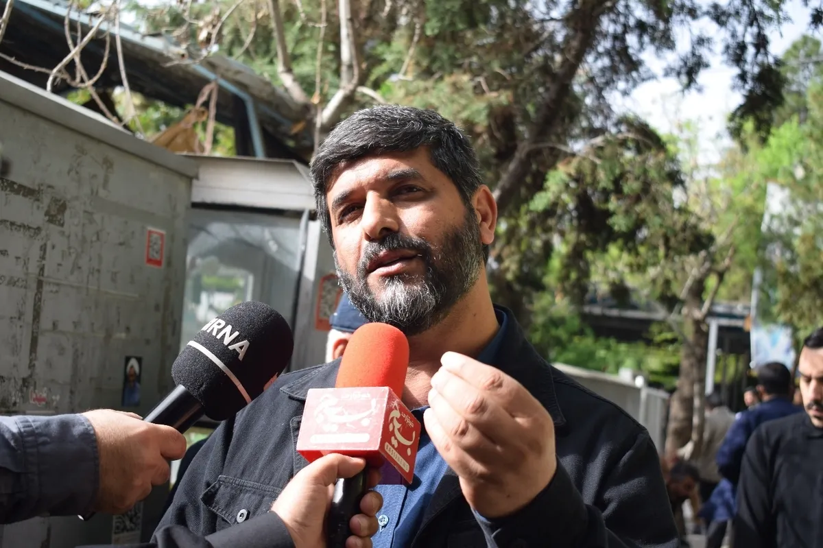 خداباوری و خودباوری دو ویژگی مهم شهید آوینی بود