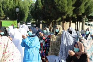 تصویری/اقامه نماز عید سعید فطر در آسایشگاه خیریه کهریزک