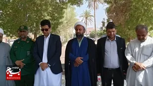 غبار روبی مزار شهدا بمناسبت &nbsp;هفته دفاع مقدس&nbsp;در بمپور