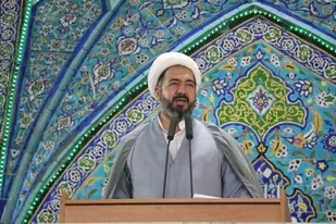 جوانان ابعاد قیام بزرگ ۱۵ خرداد را مطالعه کنند