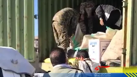 برادری شیعه و سنی در کرمانشاه و کمک به زلزله زدگان