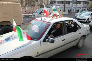 نمایش شکوه پیروزی مردم شهر کرج در راهپیمایی ۲۲بهمن به روایت تصویر