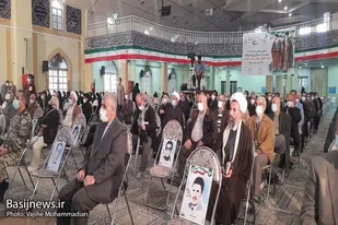 سومین گردهمایی پیشکسوتان و یاران انقلاب در همدان