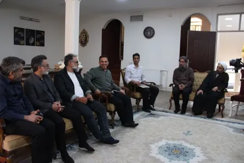 دیدار رئیس سازمان بسیج هنرمندان کشور با چهره شاخص سرود لرستان