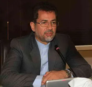 سياست هاي دولت بايد به نحوي حركت كند كه به سوي بي نيازي كشور از بيگانگان گام برداريم
