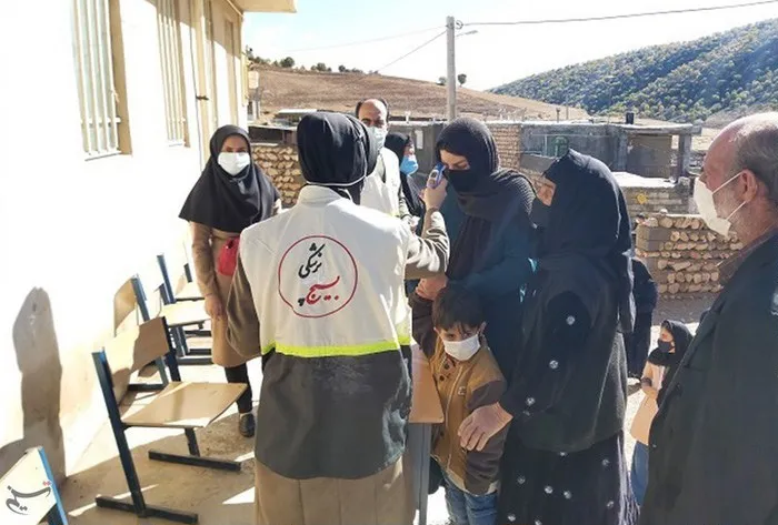 ارائه خدمات رایگان پزشکی و دندانپزشکی در مناطق محروم ملکشاهی