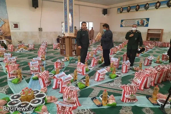 توزیع ۲۰۰ بسته معیشتی توسط حوزه‌های بسیج دانش‌آموزی همدان در ماه رمضان