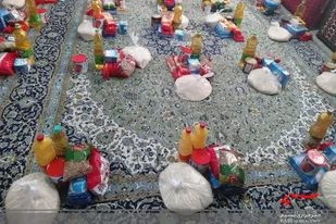 گروه جهادی فخر دلها دامغان 45 بسته معیشتی را تهیه و بین نیازمندان توزیع کردند&nbsp;