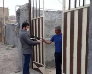 توزیع بسته&zwnj;های محلول ضدعفونی کننده در روستای دوشخراط  خوانسار به روایت تصویر