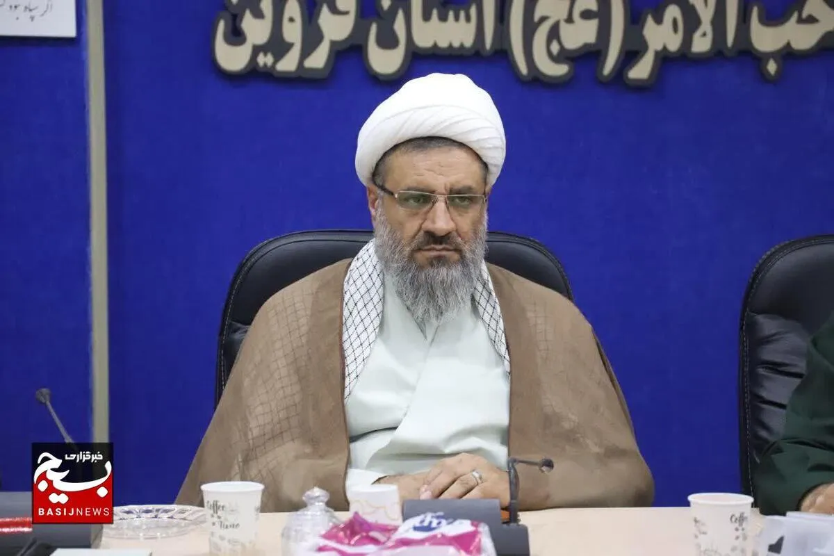  

جمهوری اسلامی تحقق وعده های الهی بود/اتحاد و انسجام رمز پیروزی است