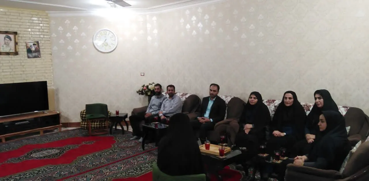 تجلیل از خانواده شهدا