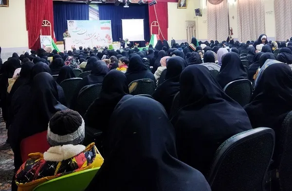یادواره شهدای بمباران زن مراغه برگزار شد