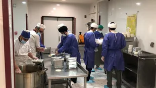 بسیجیان شاهرودی به یاری مدافعان سلامت شتافتند