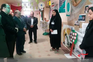 نمایشگاه انقلاب در واحد مقاوت شهید حجه فروش همدان