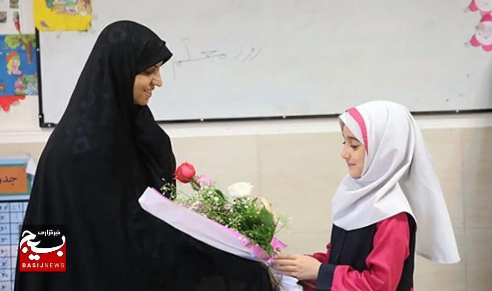 اجرای ویژه برنامه های گرامیداشت هفته معلم در خوزستان