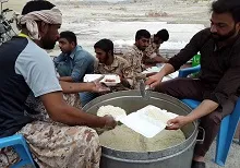 طبخ و توزیع 4هزار و 600 پرس غذای گرم در  راسک و سرباز