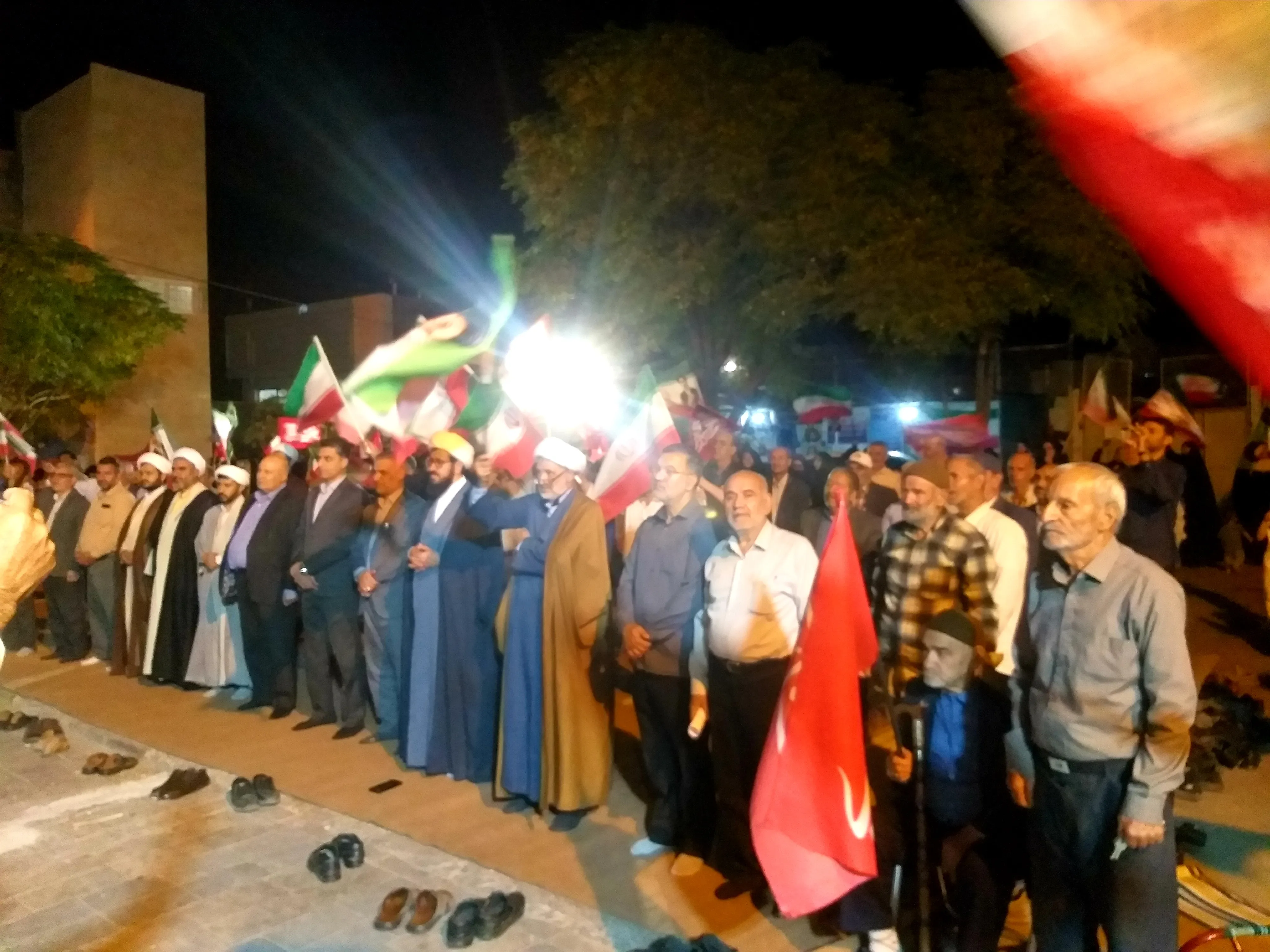 قرار شبانه تجلیل