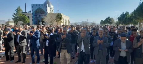 گزارش تصویزی|برگزاری نماز عید فطر در امامزاده دانیال نبی علیه السلام گلشهر
