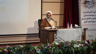 فرهنگ ایرانی-اسلامی-انقلابی باید در جامعه تقویت شود