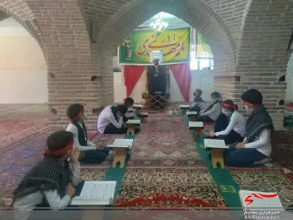 محفل انس با قرآن کریم با حضور نوحوانان