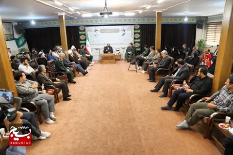 دیدار فرماندهان پایگاه‌های بسیج ادارات با امام جمعه همدان+تصاویر