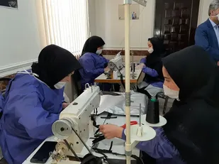کارگاه تولیدی ماسک و گان شهرستان بهار