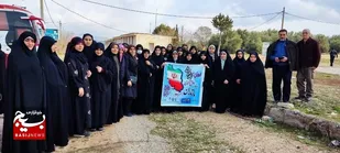 دانش آموزی تنکابی از باغ موزه دفاع مقدس تهران بازدید کردند