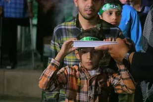 اعزام کاروان زیارتی نجف آبادی ها به مرقد امام خمینی(ره)