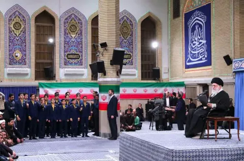 اجرای سرود هنرمندان بسیجی اصفهان در محضر رهبر انقلاب