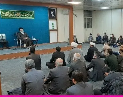 محفل ذکر معارف اهل بیت علیهم السلام در بیت امام جمعه پیشوا