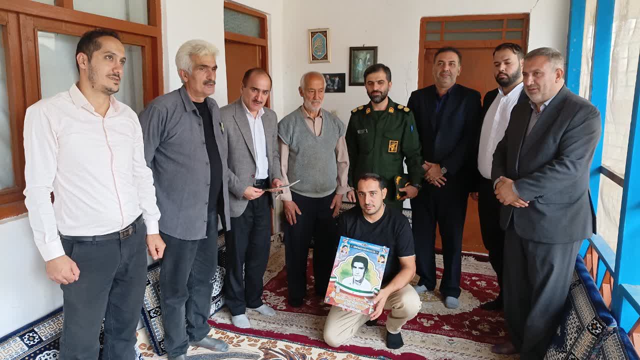 تجدید میثاق با آرمانهای شهدا و تکریم خانواده شهید «موسی صحراپیما »در شفت تجدید میثاق با آرمانهای شهدا و تکریم خانواده شهید «موسی صحراپیما »در شفت