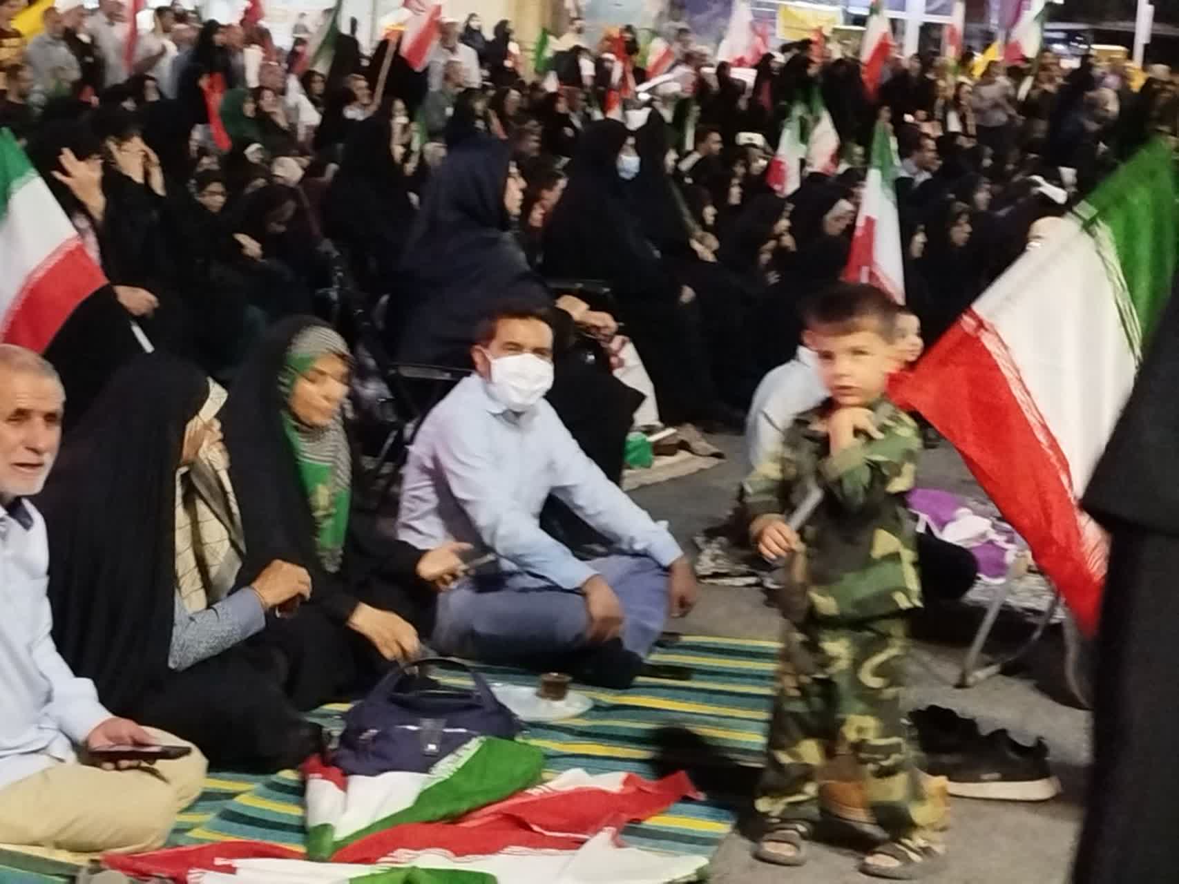 ۲۲۱ شب عهد مردم دیار حاج‌قاسم در میدان کوثر کرمان